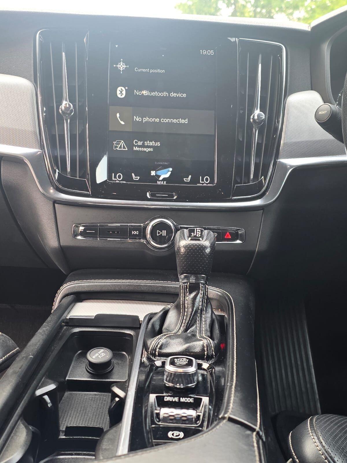 2018 Volvo V90 — photo 23